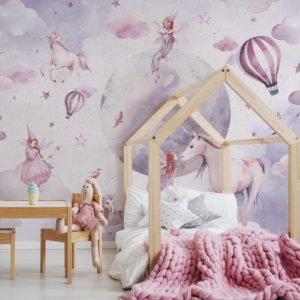 Pembe Unicorn ve Perili Duvar Kağıdı